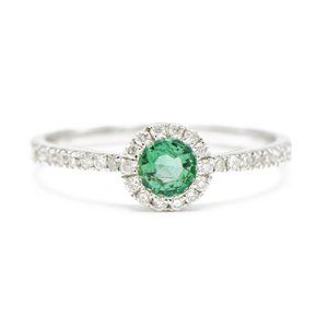 14k White Gold Emerald Halo Ring